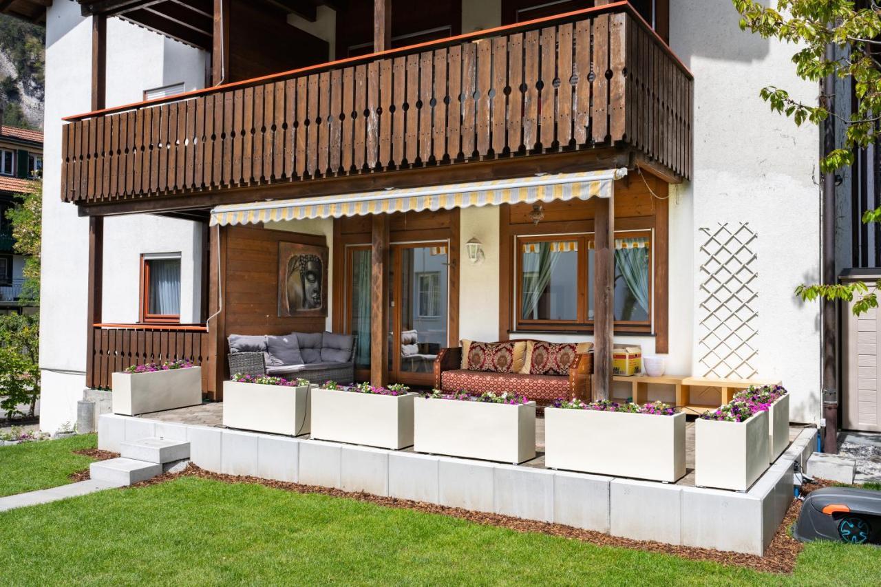 Between Lakes Apartments - 58 Interlaken Bagian luar foto