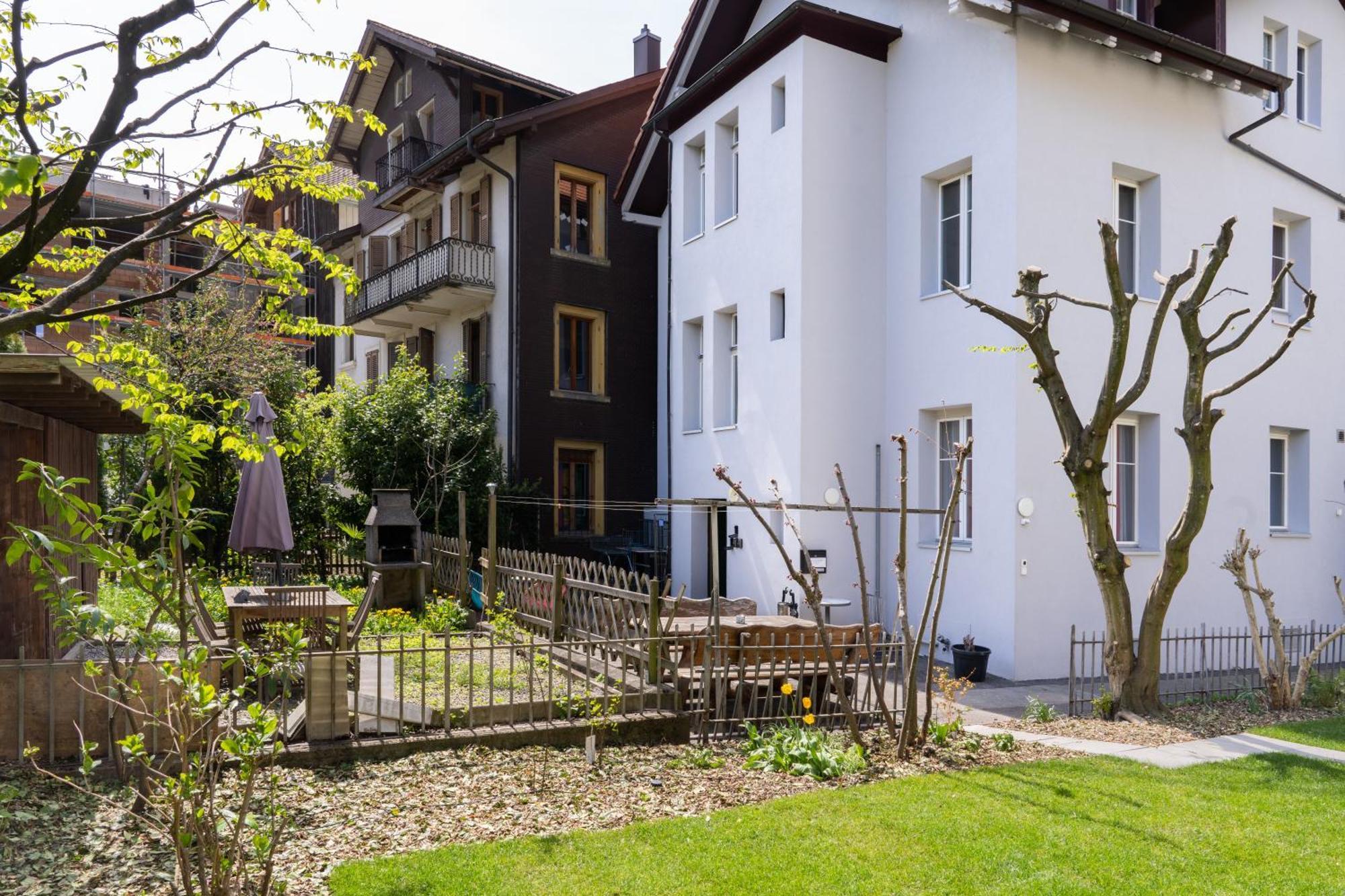 Between Lakes Apartments - 58 Interlaken Bagian luar foto